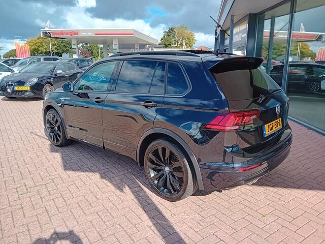 Volkswagen TIGUAN 1.5 TSI ACT Comfortline Business R, Automaat, Zeer mooie auto incl. Panorama schuif kantel dak , Cruise control adaptief, 20 inch velgen, Zie foto's, Dealer onderhouden, BOVAG