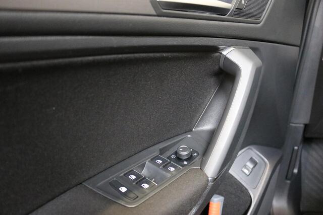 Volkswagen TIGUAN Allspace 1.5 TSI Comfortline Business 7p. | Navi | CAMERA | NAP | Orig. NL |