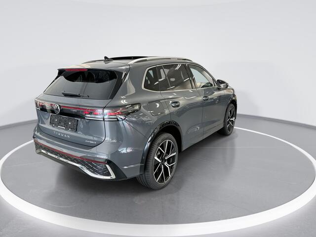 Volkswagen TIGUAN 1.5 272pk DSG eHybrid R-Line Edition · Panoramadak · Elek. Trekhaak · Apple/Android Car Play · Dodehoek Detectie · Elek. Achterklep · 20'' Inch · Garantie t/m 25-03-2030 of 100.000km