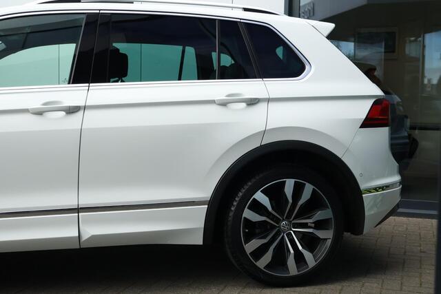 Volkswagen TIGUAN 2.0 TSI 4Motion Highline Business R / Panorama