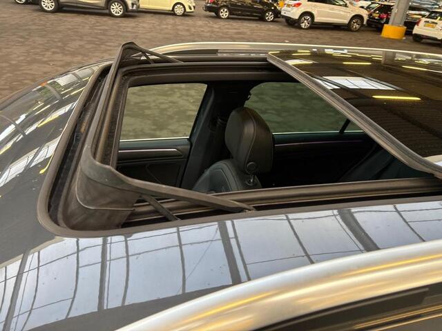 Volkswagen TIGUAN 1.4 TSI eHybrid R-Line Business+ 20"/Panoramadak/Trekhaak/Leder + memory/Elektrische klep/Dodehoek/Stuur + stoelverwarming/IQ LightS/Adaptieve cruise