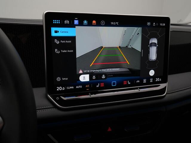 Volkswagen TIGUAN 1.5 eTSI 131 pk DSG Life Edition | LED Plus koplampen | Trekhaak | Stoelverwarming | Park Asssit | Adaptive Cruise | 18 inch