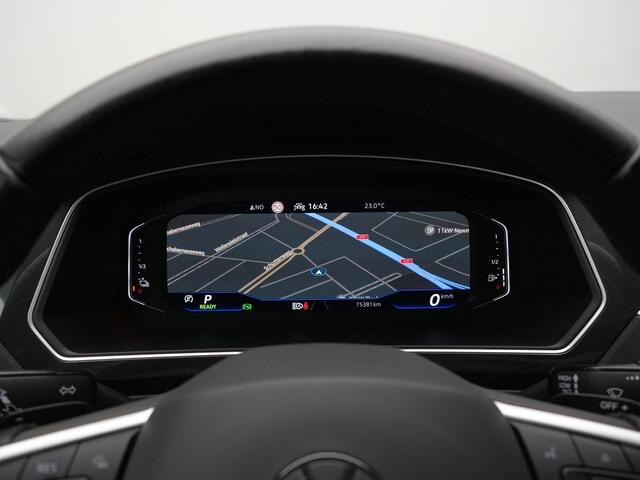 Volkswagen TIGUAN 1.4 TSI 245 pk DSG eHybrid Elegance | IQ Light | Achteruitrijcamera | Navigatie | Adaptive Cruise