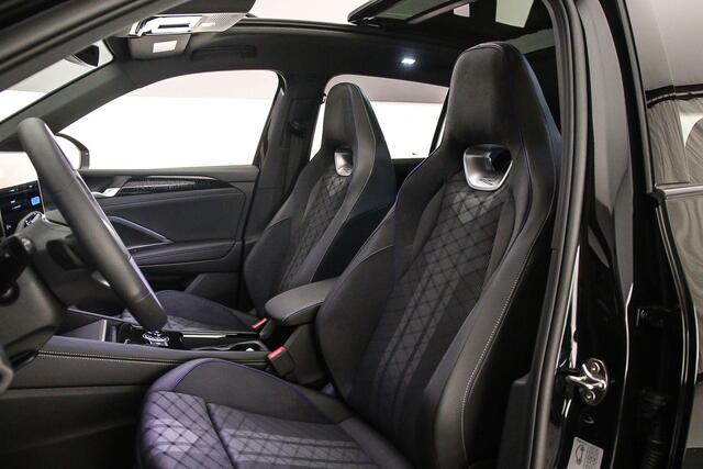 Volkswagen TIGUAN R-Line Edition 1.5 TSI eHybrid 272pk DSG Automaat Black Style, Trekhaak, Panoramadak, Adaptive cruise control, Achteruitrijcamera, Elektrische achterklep