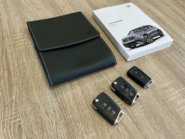 Volkswagen TIGUAN 1.5 TSI R-Line Camera Trekhaak Carplay Keyless Navi