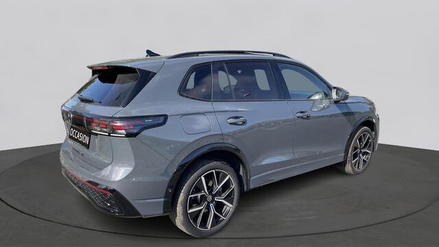 Volkswagen TIGUAN 1.5 eHybrid 272pk R-Line Edition PHEV DSG / Panoramadak / 360 Camera / Stoel+Stuurverwarming / Trekhaak wegklapbaar