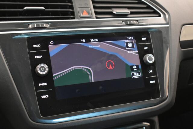 Volkswagen TIGUAN 1.5 TSI ACT Highline Trekh Elk A-klep Navi Virtual Cockpit