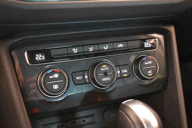 Volkswagen TIGUAN 1.5 TSI ACT Highline Trekh Elk A-klep Navi Virtual Cockpit