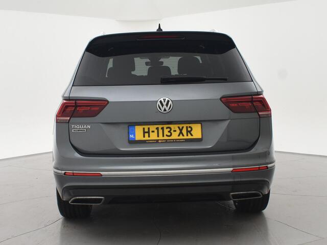 Volkswagen TIGUAN Allspace 1.5 TSI R-LINE + PANORAMA | FIETSENDRAGER | TREKHAAK | MASSAGE | VIRTUAL COCKPIT | DAKDRAGERS