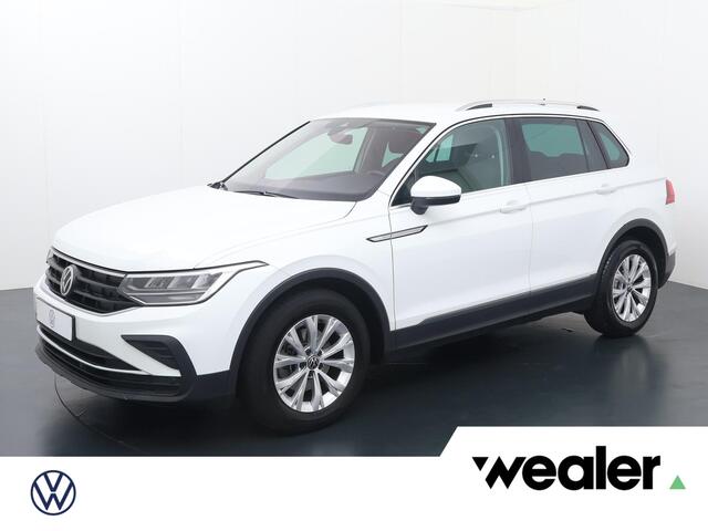 Volkswagen TIGUAN 1.5 TSI Life | 130 PK | Navigatiesysteem | Achteruitrijcamera | LED verlichting |