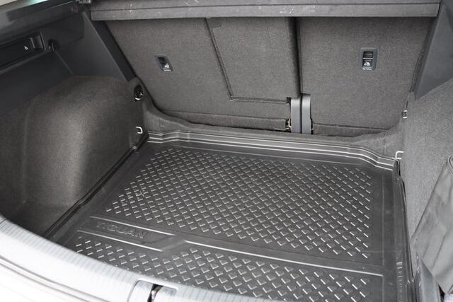 Volkswagen TIGUAN 2.0 TSI 4Motion Highline Business R 220pk DSG6