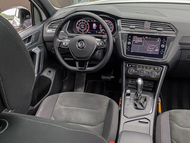 Volkswagen TIGUAN 1.4 TSI ACT 150PK DSG Highline Business R | PANORAMADAK | BLACK EDITION | STOELVERWARMING | ACC | BLIND SPOT |