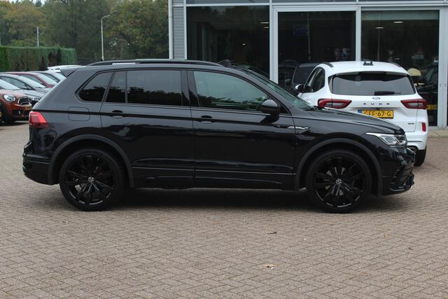 Volkswagen TIGUAN 1.5 TSI R-Line Business+ / Trekhaak / Panoramadak / 360Camera / Head-up / Leder / 20'' / Memory seats / Dodehoek / Navigatie / Stoelverwarming 4x / Stuurverwarming / DAB / ACC