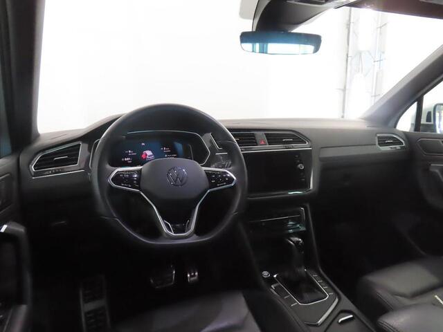 Volkswagen TIGUAN 1.5 TSI R-LINE BUSINESS+ I AUTOMAAT I TREKHAAK I STOELVERWARMING I CLIMATE CONTROL