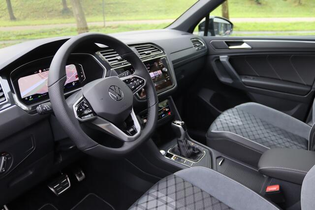 Volkswagen TIGUAN 1.4 TSI 180kW eHybrid R-Line Black Style IQ.Light/DCC/Keyless/360/Virtual Cockpit/Dodehoek/20" Misano/Trekhaak wegkl.