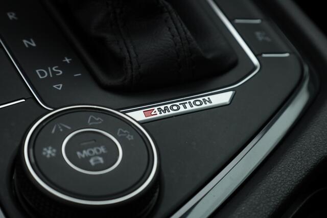 Volkswagen TIGUAN 2.0 TDI 4Motion R-Line DSG | Trekhaak | HUD | Adapt. Cruise | CarPlay | Navi | Stoelverw.