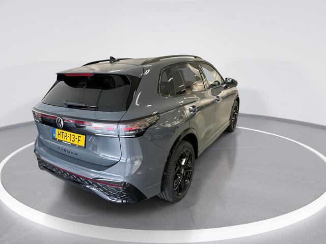 Volkswagen TIGUAN 1.5 204pk DSG eHybrid R-Line Edition · 360 Camera · Apple/Android Car Play · Panoramadak · Keyless · Elek. Trekhaak · Massage · Matrix LED · 20'' Inch · Garantie t/m 29-06-2029 of 100.000km