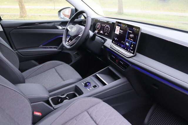 Volkswagen TIGUAN 1.5 eHybrid 204pk Edition IQ.Light/Keyless/Camera/ACC/DCC/Elek. klep/Dodehoek/trekhaak wegkl.