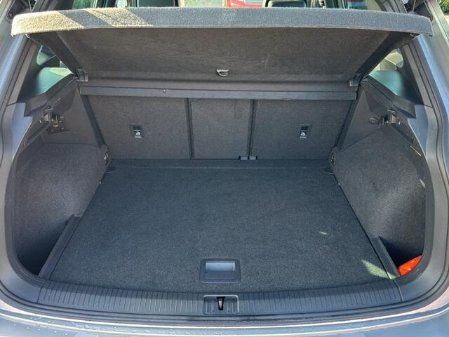 Volkswagen TIGUAN 2.0 TDI DSG R-LINE PANO-DAK/TREKHAAK/CAMERA/MEMORY/DYNAUDIO/NAVI