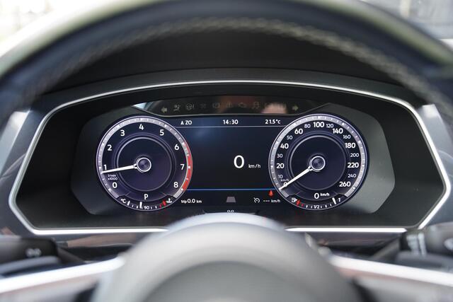 Volkswagen TIGUAN 2.0 TSI 4Motion Highline 3 x R Line Panoramadak