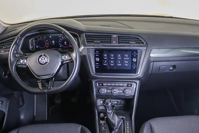 Volkswagen TIGUAN Allspace 1.5 TSI Comfortline, 7-Persoons, Stoel/Stuurverwarming, Apple CarPlay/Android Auto, ACC, Navigatie