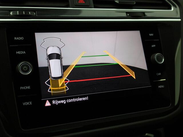 Volkswagen TIGUAN 1.4 TSI eHybrid 245pk DSG Life · Camera · Stoel -& Stuurverwarming · Navigatie · Draadloze Telefoonoplader · 17"Velgen · Spraakbediening · DAB · ACC ·