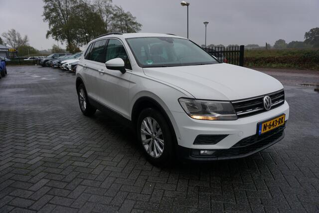 Volkswagen TIGUAN 1.4 TSI ACT DSG COMFORTLINE BUSINESS KEURIGE NETTE STAAT! AFN.TREKHAAK STOEL+STUURVERWARMING NAVI ANDROID/APPLECARPLAY ALCANTARA 17INCH PRIVACYGLAS ADAPTIEVE CRUISE ENZ...