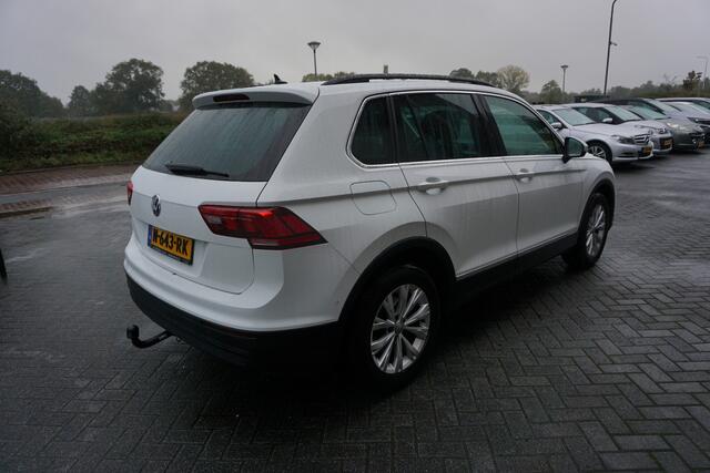 Volkswagen TIGUAN 1.4 TSI ACT DSG COMFORTLINE BUSINESS KEURIGE NETTE STAAT! AFN.TREKHAAK STOEL+STUURVERWARMING NAVI ANDROID/APPLECARPLAY ALCANTARA 17INCH PRIVACYGLAS ADAPTIEVE CRUISE ENZ...