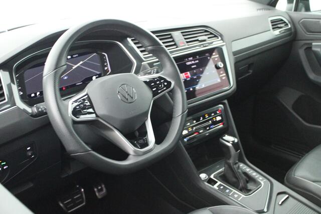 Volkswagen TIGUAN 1.4 TSI 245pk eHybrid R-Line Business+ Black Style Trekhaak 360Camera Leder Memory Keyless Virtual Cockpit Navigatie