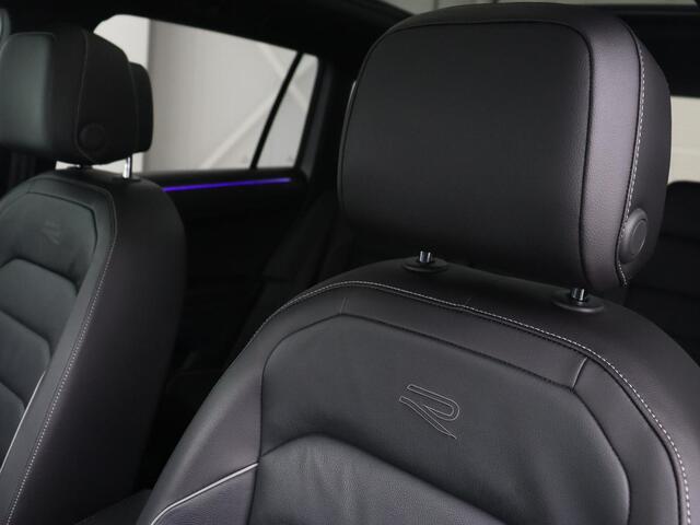 Volkswagen TIGUAN 1.4 TSI eHybrid R-Line | Panoramadak | Leder | Trekhaak | 360 Camera | Sfeerverlichting | Adaptive cruise | 20'' | Carplay | Adaptief onderstel | Matrix LED | Park Assist | PHEV | Plug In