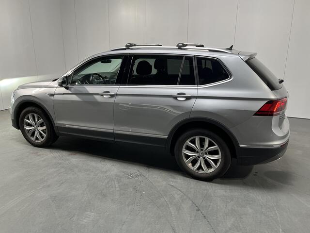 Volkswagen TIGUAN Allspace 1.5 TSI Highline 7p. / AUTOMAAT/ 7-PERSOONS/ KEYLESS/ CLIMA/ COMFORTSTOELEN/ ELEKTR. ACHTERKLEP/ FULL-LED/ DIGITAL DASH/ DAB/ ADAPT. CRUISE/ PARK. SENSOREN