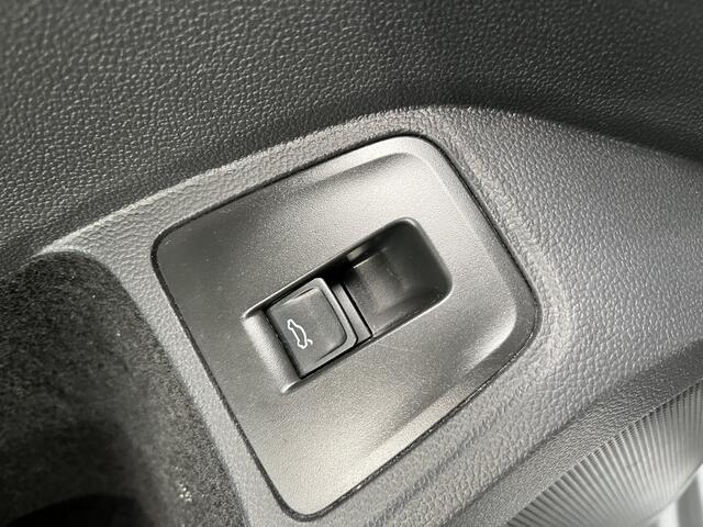 Volkswagen TIGUAN Allspace 1.5 TSI Highline 7p. / AUTOMAAT/ 7-PERSOONS/ KEYLESS/ CLIMA/ COMFORTSTOELEN/ ELEKTR. ACHTERKLEP/ FULL-LED/ DIGITAL DASH/ DAB/ ADAPT. CRUISE/ PARK. SENSOREN