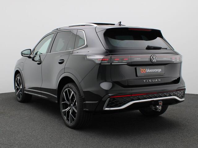 Volkswagen TIGUAN 1.5 eHybrid R-Line Edition 272PK DSG Pano-Schuifdak, ErgoActive Bestuurdersstoel, Led Plus, Achteruitrijcamera, Easy Open, Navi, Keyless, Side Assist, Alarm, 20" LM Velgen