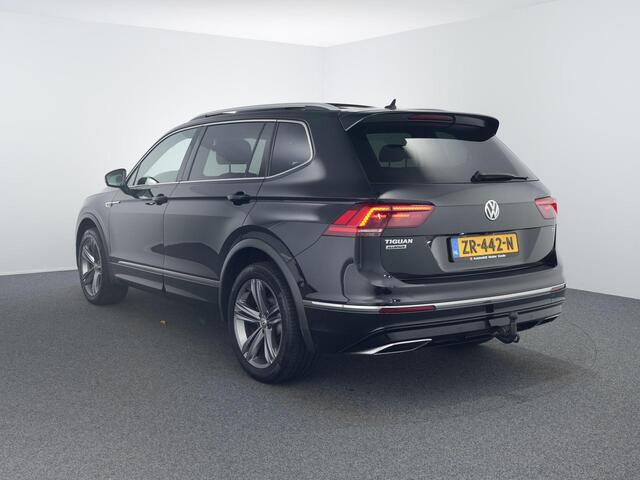 Volkswagen TIGUAN Allspace 1.5 TSI Highline Business R-Line 7p. | Matrix | Dynaudio | Leer | Pano | Zwenkhaak | Carplay | HUD |