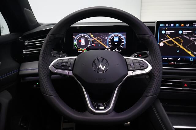 Volkswagen TIGUAN 1.5 eHybrid R Line Edition | Panoramadak | Trekhaak | Matrix