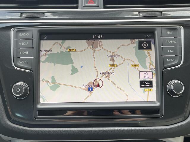 Volkswagen TIGUAN 1.4 TSI ACT Highline / Inklapbare Trekhaak (Trekgewicht 1.800kg) / Elektrisch Glazen Schuif- en Kanteldak / 360º Camera / Apple Carplay & Android Auto / Adaptieve Cruise Control / Climate Control / Navigatie full map / Elektrisch Verstelbare Bestuurdersst