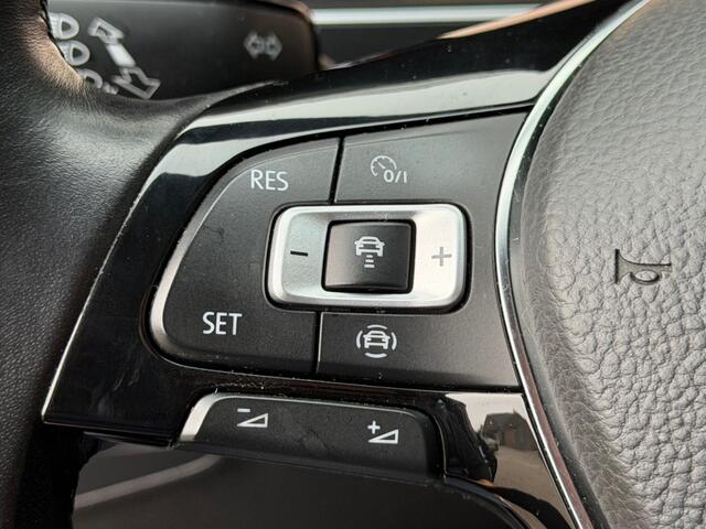 Volkswagen TIGUAN 1.5 TSI R-Line Leder Trekhaak N.A.P.