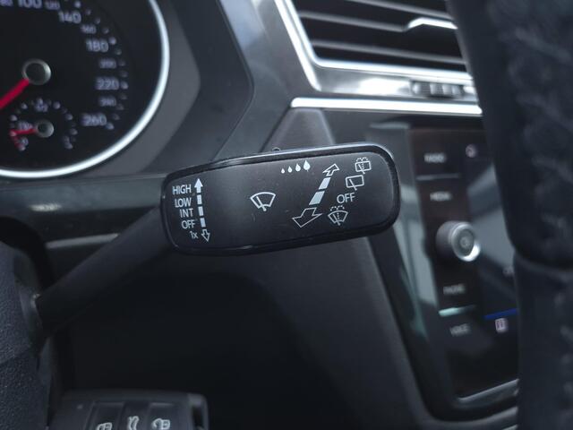 Volkswagen TIGUAN 1.4 TSI ACT Comfortline Business Sound