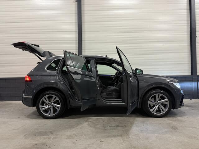 Volkswagen TIGUAN 1.4 TSI eHybrid R-Line DELFINGRAU/PANO/TREKHAAK/ACC/SFEER/IQ-LIGHT/CAMERA/19"/CARPLAY/STOEL+STUURVERWARMING/PRIVACY/VOLLEDIG VW DEALER HISTORIE