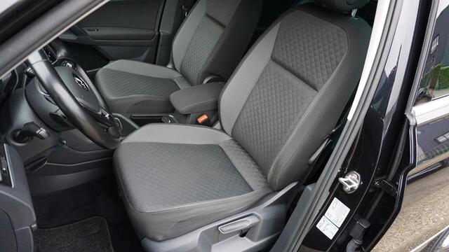 Volkswagen TIGUAN 1.4 TSI 150pk DSG Comfortline LED Navi Elek.Trekhaak 17inch LM Stoelverwarming *NL auto* 78450km!