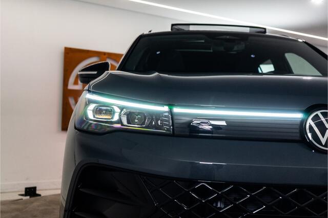 Volkswagen TIGUAN 1.5 eHybrid 2x R-Line 2025 PER DIRECT BESCHIKBAAR | VOL OPTIE INCL. 5 JAAR GARANTIE!