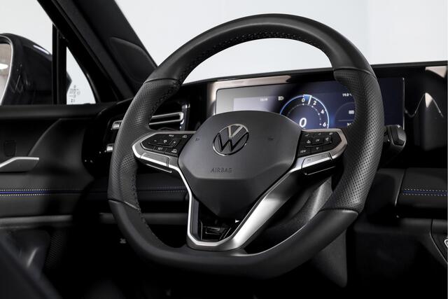 Volkswagen TIGUAN 1.5 eHybrid 272 PK R-Line Edition | Black Style | Elek. Trekhaak | S/K-panodak | Adapt. Cruise | Stoel-+stuurverw. | App. Connect | Camera+PDC | LM 20" | 3427