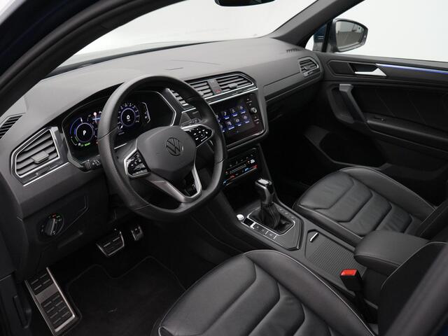 Volkswagen TIGUAN 1.4 TSI eHybrid 245 pk DSG R-Line Business+ | Panoramadak | Leder | Geheugenstoelen | Adaptief onderstel | IQ Light | Rondomzicht camera
