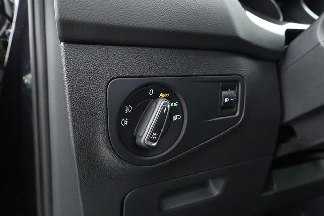 Volkswagen TIGUAN 1.4 TSI Connected Series | Pano | Elek. Trekhaak | Massage | CarPlay | Stoelverw. | Navi | Cruise Contr.