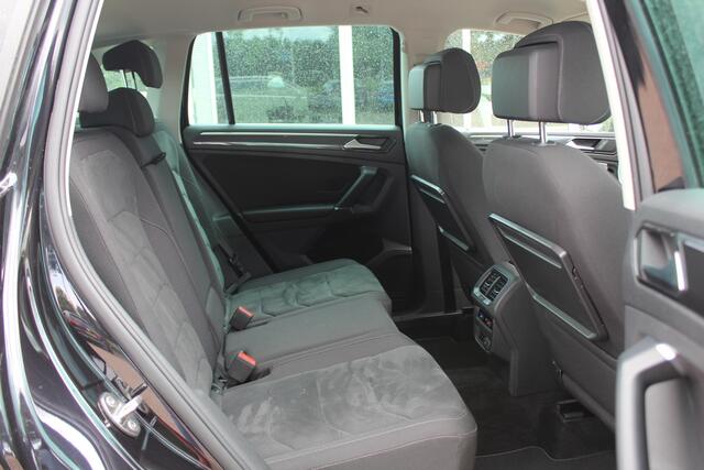 Volkswagen TIGUAN 1.4 TSI 4Motion Highline / Trekhaak / Camera / Virtual Cockpit / 17'' / Navigatie / ACC