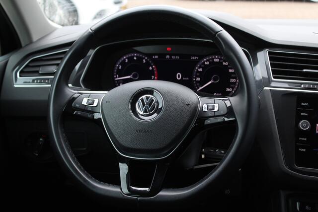 Volkswagen TIGUAN 1.4 TSI 4Motion Highline / Trekhaak / Camera / Virtual Cockpit / 17'' / Navigatie / ACC