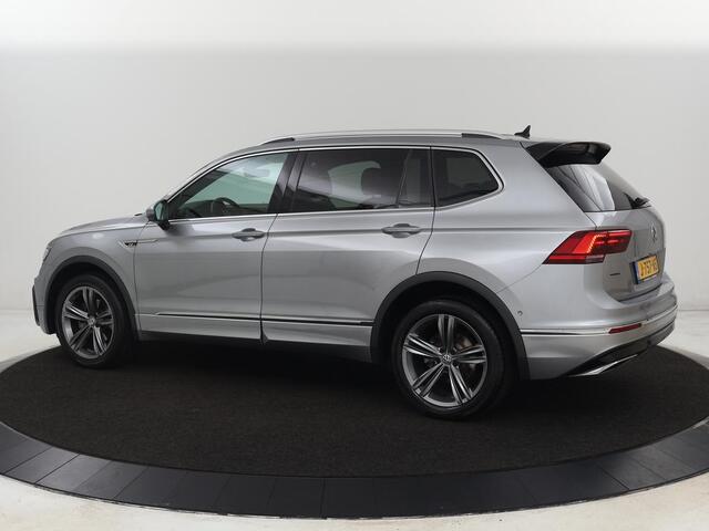 Volkswagen TIGUAN Allspace 1.5 TSI R Line 7-persoons | Carplay | Adaptive cruise | 19'' | Navigatie | Camera | Virtual Cockpit | Full LED | Keyless | Park Assist | DAB | Climate control