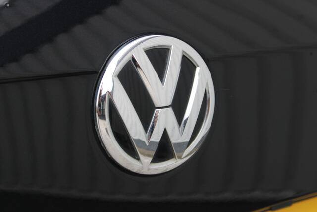 Volkswagen TIGUAN 1.5 TSI ACT Comfortline Business | Incl. 12 maanden garantie | Adaptieve cruise control | Climate control | Trekhaak | Stoelverwarming | Parkeersensoren | Apple carplay/Android auto |