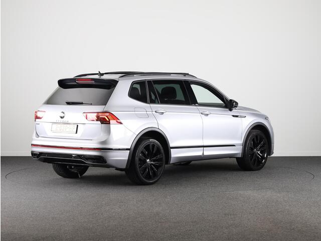Volkswagen TIGUAN Allspace 1.5 TSI R-Line Business 7p. 150 pk DSG | Verlengde garantie | Navigatie | Panoramadak | Parkeersensoren | Adaptieve cruise control | Stoelverwarming | Matrix LED koplampen |