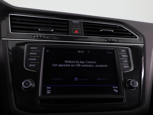 Volkswagen TIGUAN 1.4 TSI ACT Connected Series 150PK | Navigatie | Winterpakket | Camera | Trekhaak